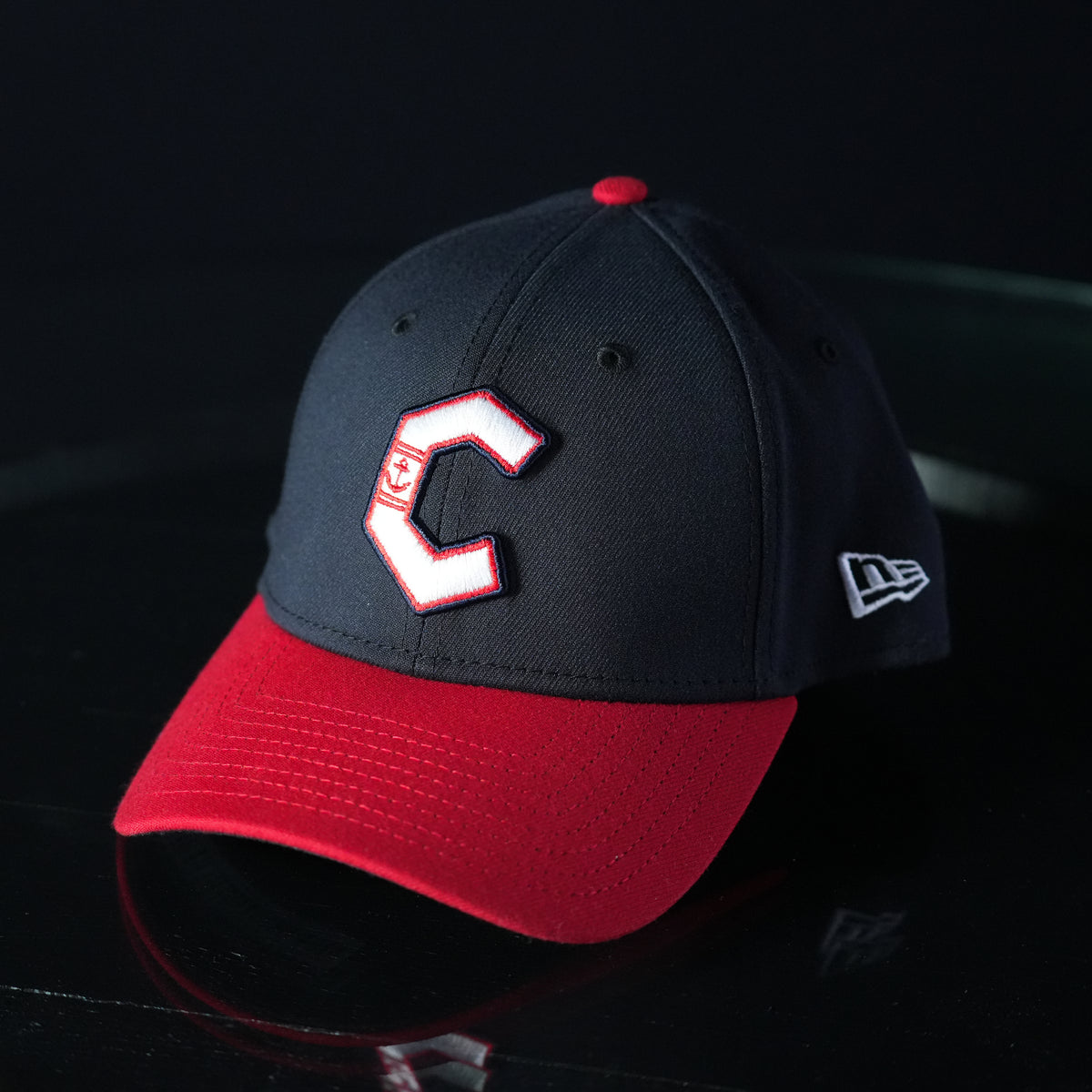 New ERA 3930 Lake County Captains Red Brim C Logo Navy Flex  display picture 3